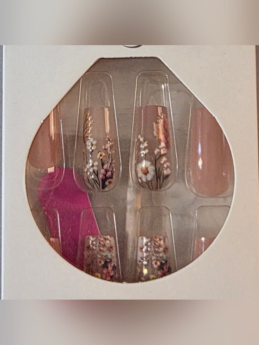 Floral Press-On Nail Set in Mauve and Pink
